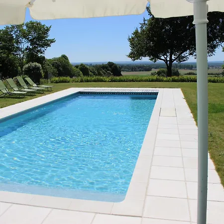 D'hotes Le Chateau De La Plante Bed & Breakfast 3*