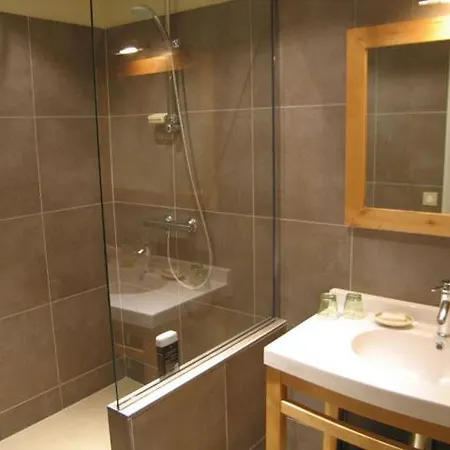 普兰特城堡住宿加早餐酒店 住宿加早餐酒店 3*